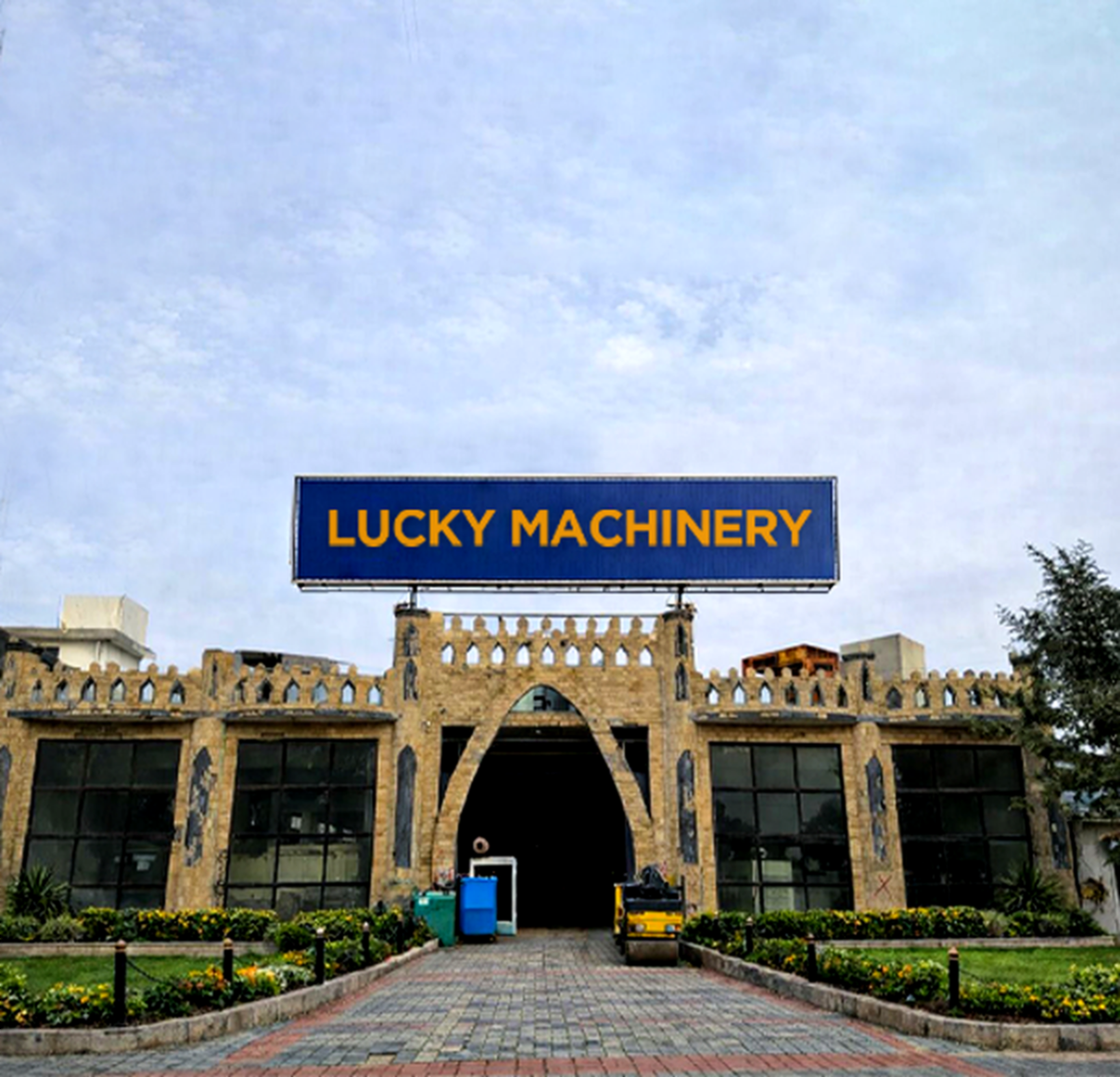 lucky_machinery_about-us
